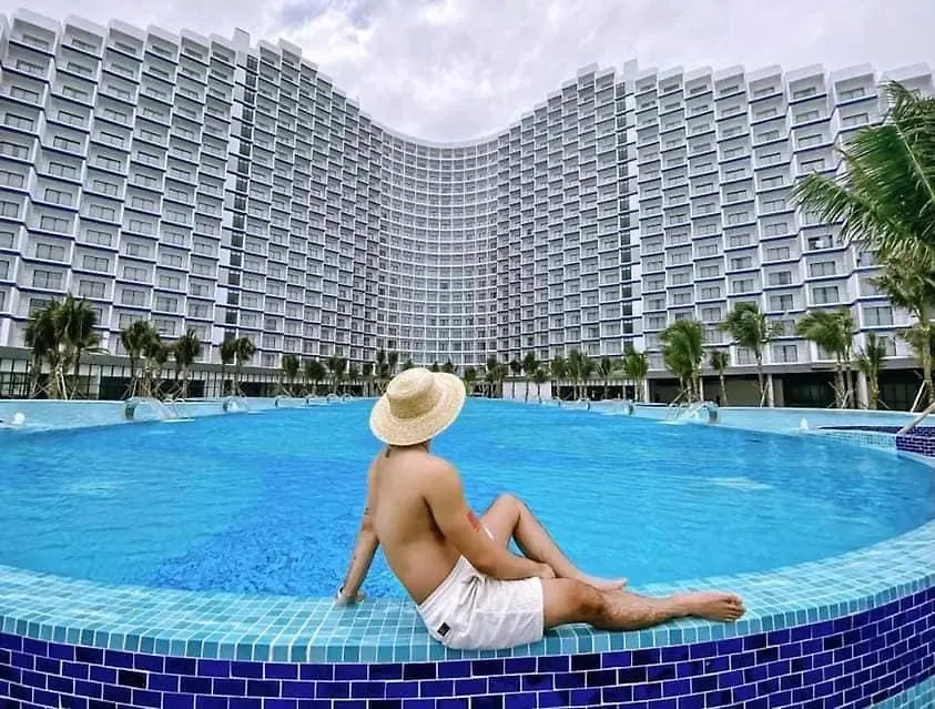 Sea Moon Cam Ranh Beach House Apart Otel