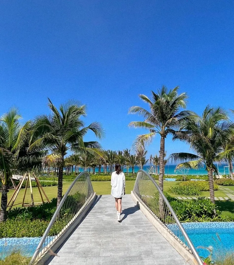 Sea Moon Cam Ranh Beach House