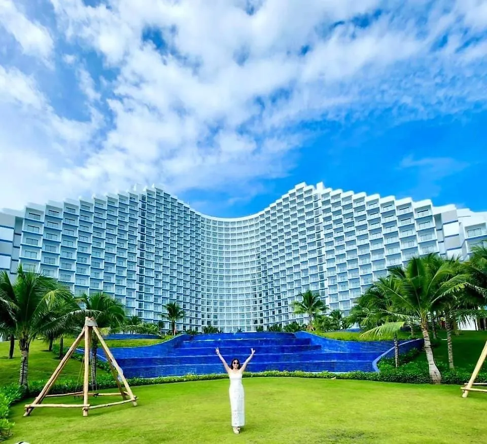 Sea Moon Cam Ranh Beach House Apart Otel