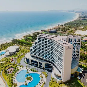 5* Resort Aquamarine Beachfront &